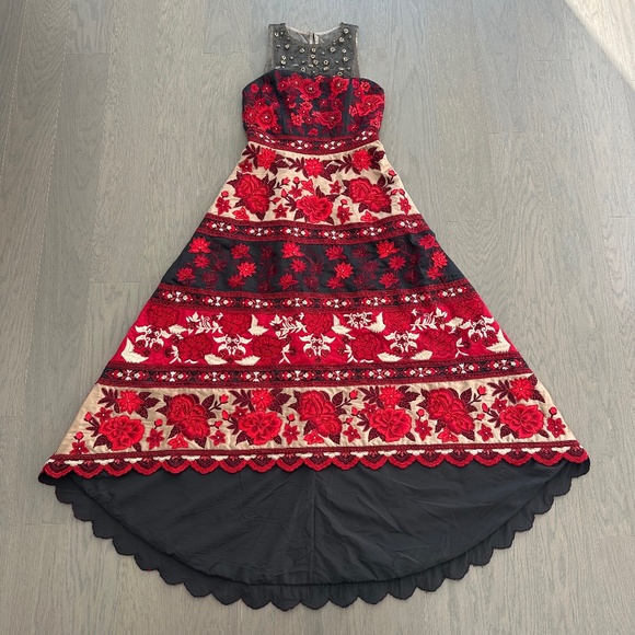 Alicia + Olivia Sarai Embellished Floral High Low Gown Red Black Beaded - Size 2 - Picture 2 of 12